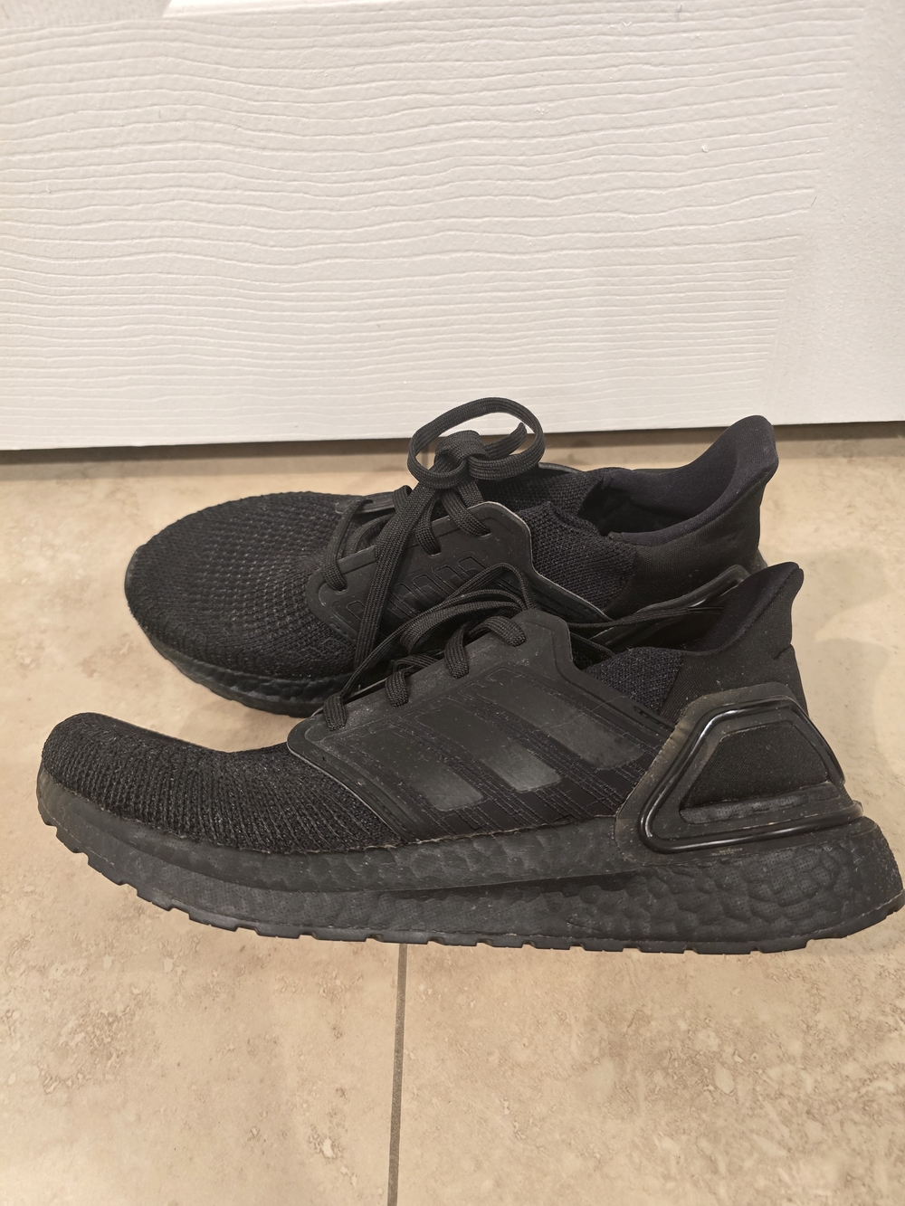 Adidas Ultraboost 20 Triple Black Sneakers Sz. 8